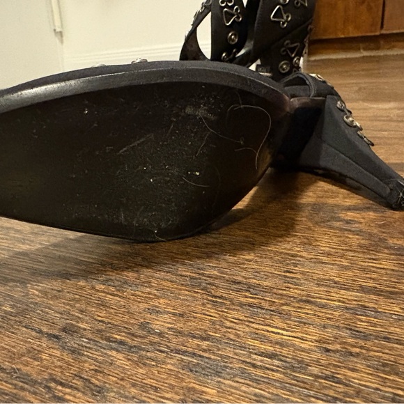 Chanel Black Embellished Women's Heels - Picture 4 of 4